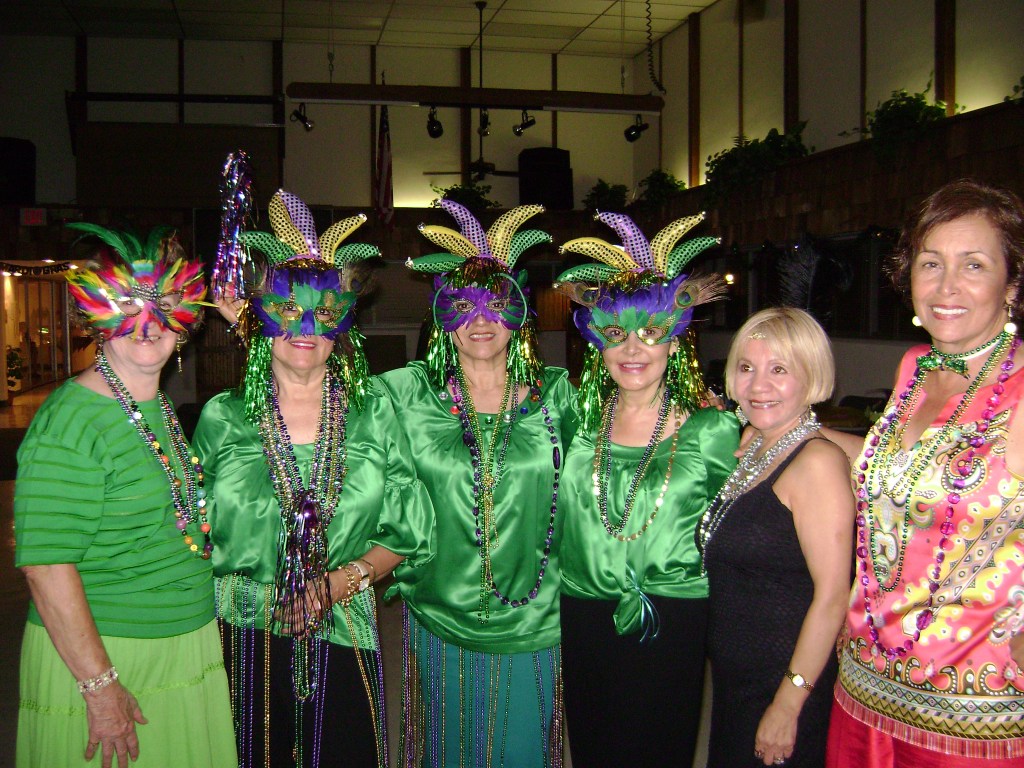 L to R Maria Finnerty, Nancy Rozon, Julieta Greene, Isa Bryson, Alicia Abbate and Lucy Santa