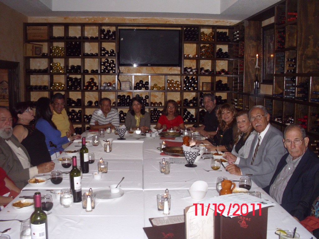 L to R: Marcel and Zipy Cartegena, Julio Reyes, Sandra Salas, Jose and Gloria Ramirez, Alma and Augusto Ferreira, Ana Moran, Carly Werhly, Sara Mesco, Jsck Israel and Leo Perez