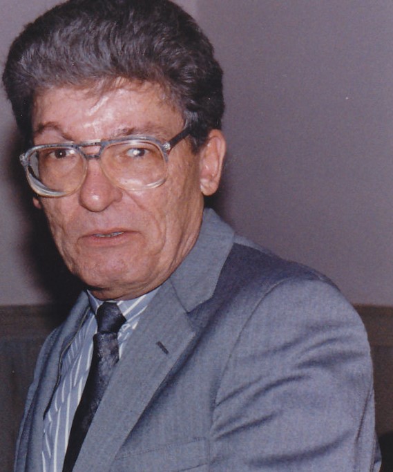 1993, 1994 & 1997 Thomas A. González